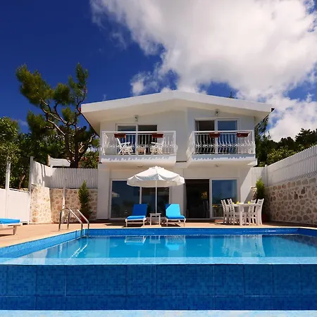 Erer Villa *